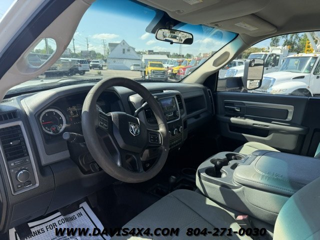 2014 RAM 3500 SLT Utility/Work Truck - Photo 9 - North Chesterfield, VA 23237