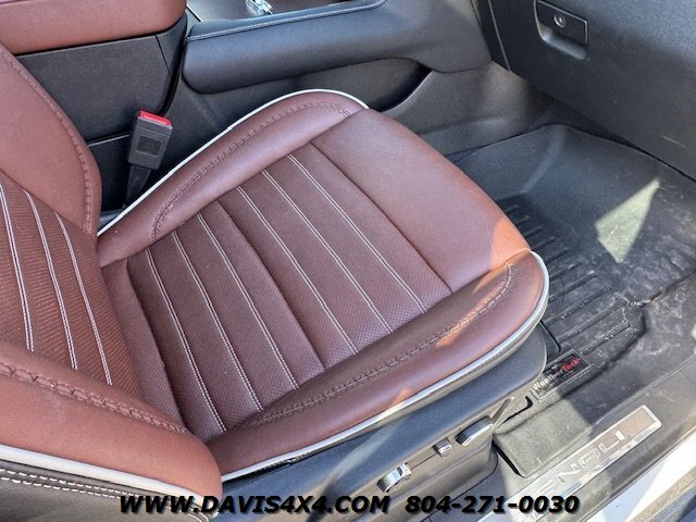 2023 GMC Yukon Denali XL Ultimate 4X4 - Photo 13 - North Chesterfield, VA 23237
