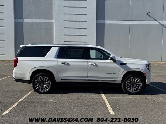 2023 GMC Yukon Denali XL Ultimate 4X4 - Photo 5 - North Chesterfield, VA 23237