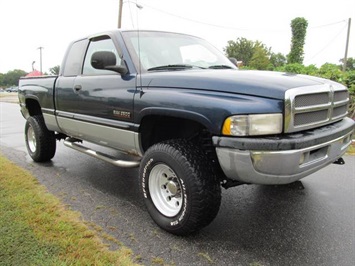 2000 Dodge Ram 2500 SLT (SOLD)   - Photo 3 - North Chesterfield, VA 23237