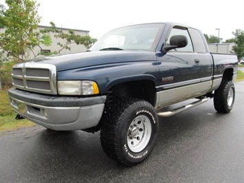 2000 Dodge Ram 2500 SLT (SOLD)   - Photo 2 - North Chesterfield, VA 23237