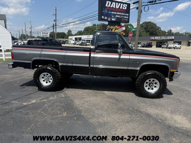 1987 Chevrolet V-20 Series Lifted Squarebody 4x4 - Photo 6 - North Chesterfield, VA 23237
