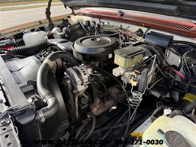 1990 Chevrolet Suburban Squarebody Fuel Injected Classic SUV   - Photo 18 - North Chesterfield, VA 23237