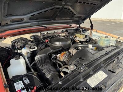 1990 Chevrolet Suburban Squarebody Fuel Injected Classic SUV   - Photo 16 - North Chesterfield, VA 23237