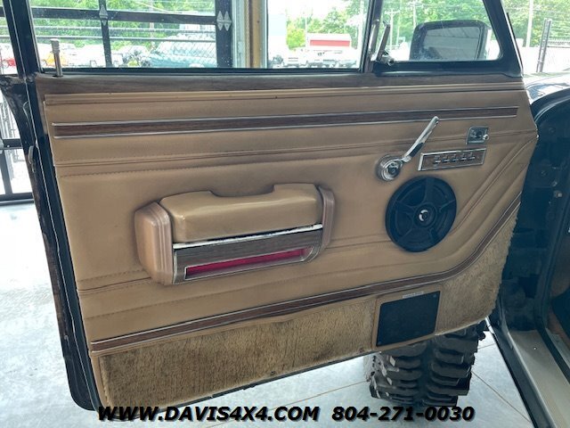 1987 Jeep Grand Wagoneer Lifted 4X4 - Photo 16 - North Chesterfield, VA 23237
