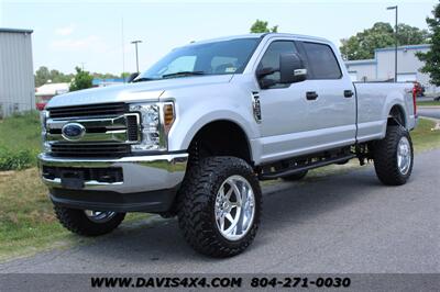 2019 Ford F-250 Super Duty XLT Lifted 4X4 Crew Cab Long Bed