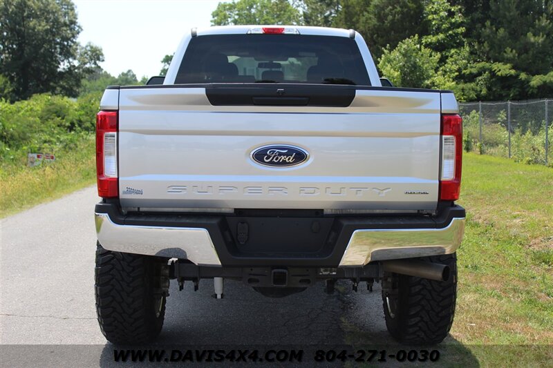 2019 Ford F-250 Super Duty XLT Lifted 4X4 Crew Cab Long Bed