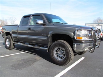 2001 Chevrolet Silverado 1500 LT (SOLD)   - Photo 2 - North Chesterfield, VA 23237