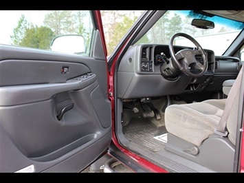 2007 Chevrolet Silverado 1500 Classic Z71 Off Road 4X4 Regular Cab (SOLD)   - Photo 2 - North Chesterfield, VA 23237