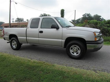 2004 Chevrolet Silverado 1500 LS (SOLD)   - Photo 4 - North Chesterfield, VA 23237