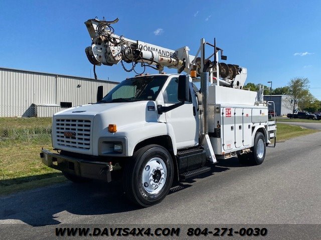 2005 GMC C8500 Auger Pole Setting Truck