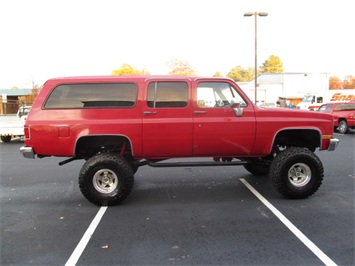 1985 Chevrolet Suburban K10 (SOLD)   - Photo 3 - North Chesterfield, VA 23237