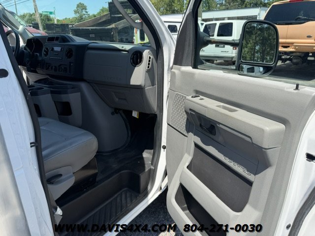 2013 Ford E-350 Box Van/Utility Truck - Photo 14 - North Chesterfield, VA 23237