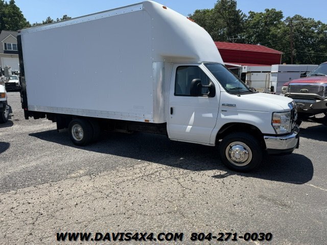 2013 Ford E-350 Box Van/Utility Truck   - Photo 1 - North Chesterfield, VA 23237