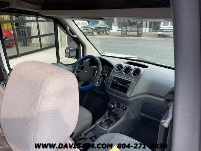 2012 Ford Transit Connect Cargo Van XLT - Photo 4 - North Chesterfield, VA 23237