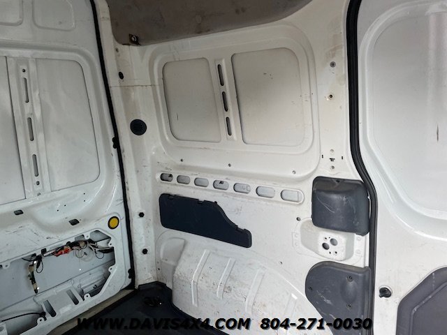 2012 Ford Transit Connect Cargo Van XLT - Photo 10 - North Chesterfield, VA 23237