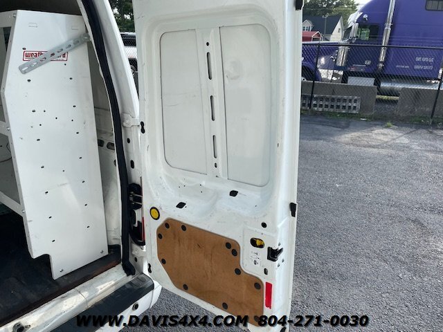 2012 Ford Transit Connect Cargo Van XLT - Photo 19 - North Chesterfield, VA 23237