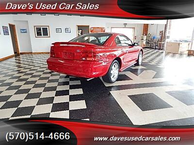 1994 Ford Mustang SVT Cobra   - Photo 5 - Wyoming, PA 18644