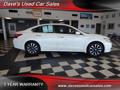2017 Nissan Altima 2.5 SV   - Photo 4 - Wyoming, PA 18644