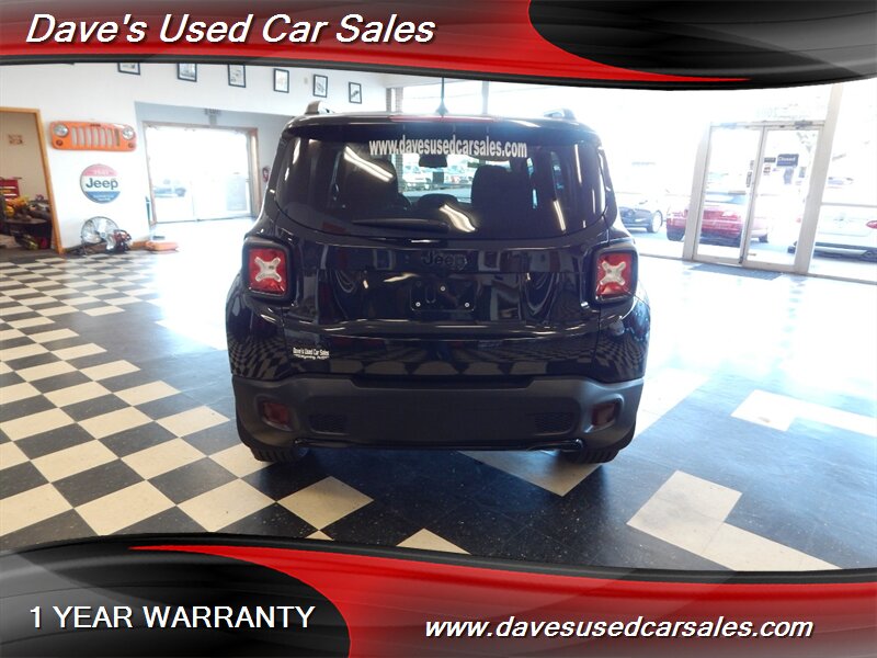 2016 Jeep Renegade Latitude North Edition photo 3