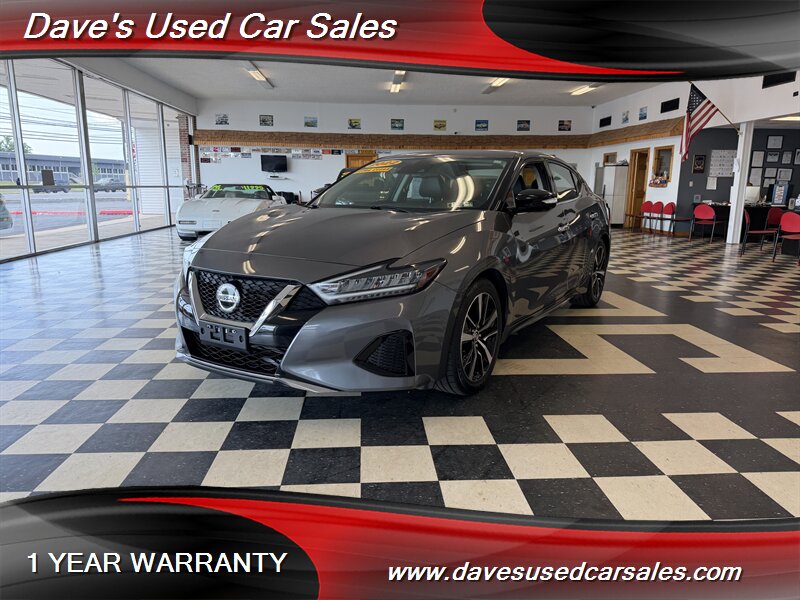 2022 Nissan Maxima SV's photo
