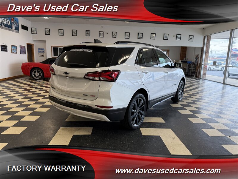 View vehicle photo 5