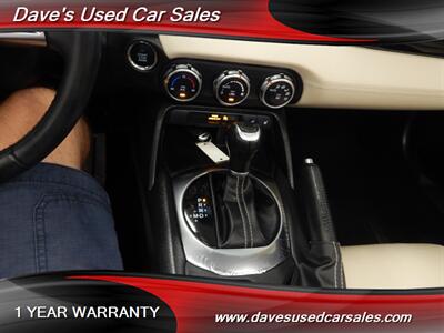 2019 FIAT 124 Spider Lusso   - Photo 20 - Wyoming, PA 18644