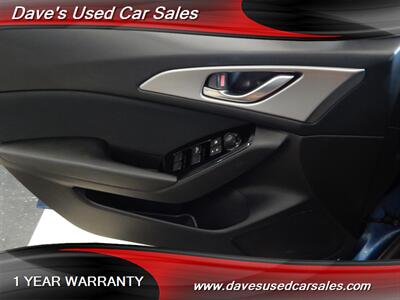 2017 Mazda Mazda3 Sport   - Photo 18 - Wyoming, PA 18644