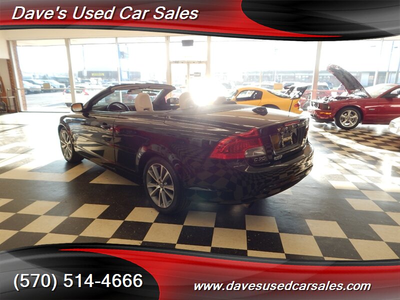 2011 Volvo C70 T5 photo 4