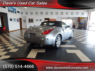 2004 Nissan 350Z Touring   - Photo 5 - Wyoming, PA 18644