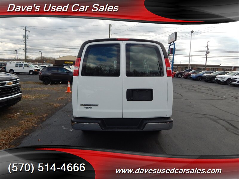 2024 Chevrolet Express 2500 Cargo photo 3