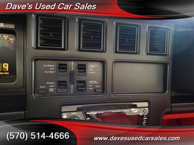 1989 Chevrolet Corvette   - Photo 11 - Wyoming, PA 18644