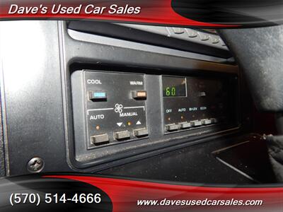 1989 Chevrolet Corvette   - Photo 13 - Wyoming, PA 18644