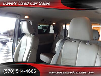 2014 Toyota Sienna XLE 8-Passenger   - Photo 32 - Wyoming, PA 18644