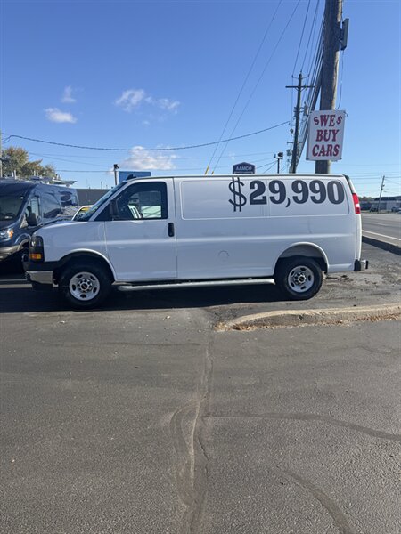 2025 GMC Savana 2500  