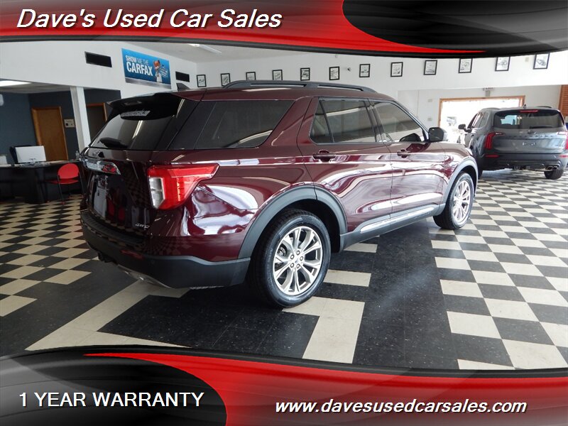 2022 Ford Explorer XLT photo 3