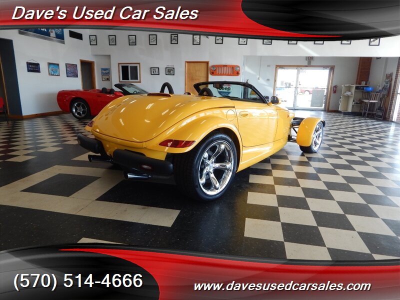 2002 Chrysler Prowler   - Photo 13 - Wyoming, PA 18644