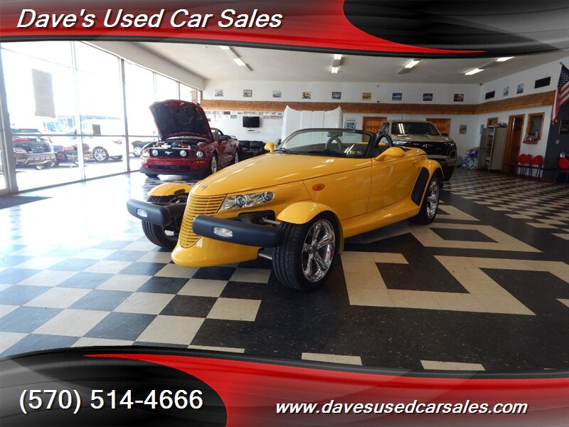 2002 Chrysler Prowler   - Photo 10 - Wyoming, PA 18644