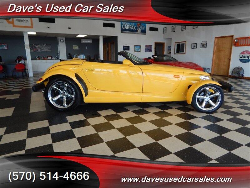 2002 Chrysler Prowler   - Photo 12 - Wyoming, PA 18644