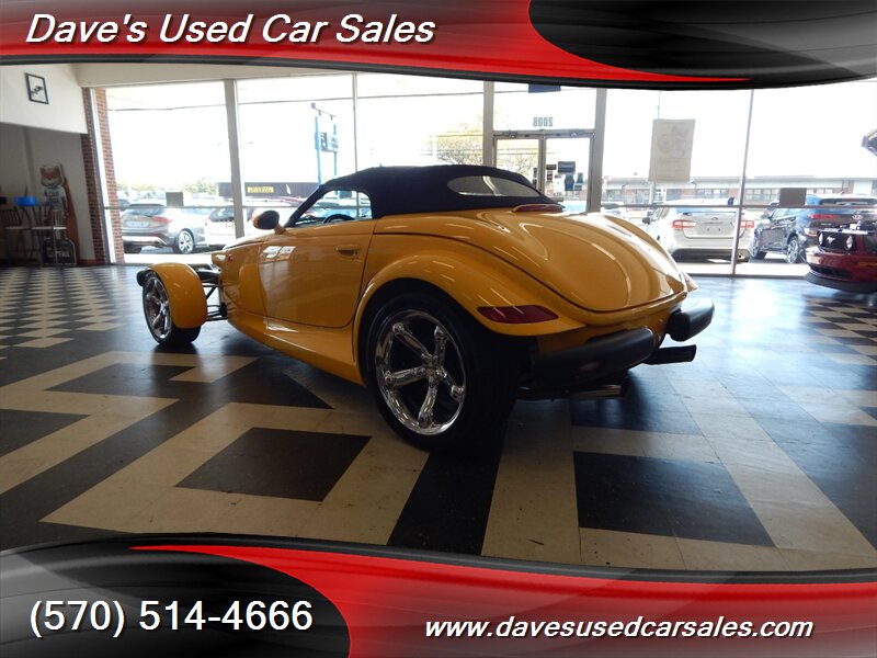 2002 Chrysler Prowler   - Photo 7 - Wyoming, PA 18644