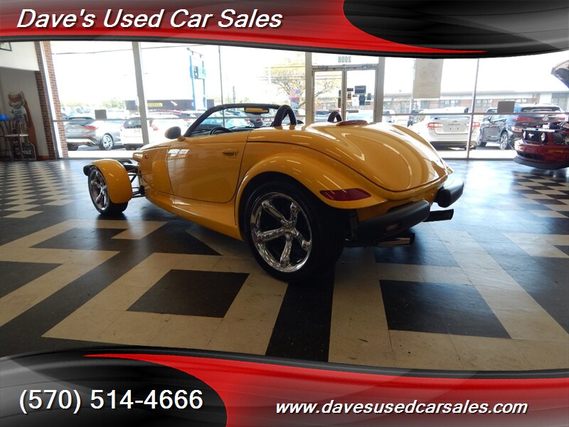 2002 Chrysler Prowler   - Photo 15 - Wyoming, PA 18644