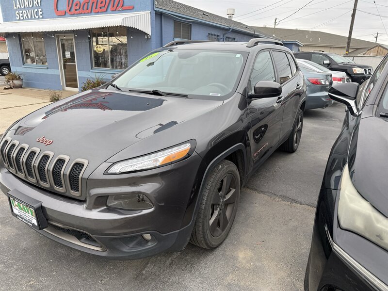 2016 Jeep Cherokee Latitude 75th Anniversary - Photo 2 - Roy, UT 84067