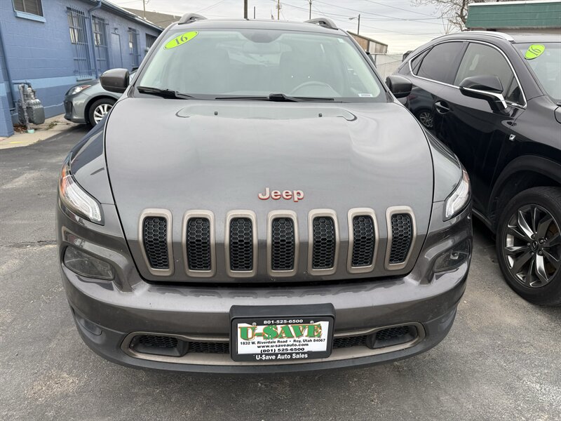 2016 Jeep Cherokee Latitude 75th Anniversary  
