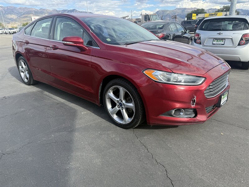 2014 Ford Fusion SE - Photo 1 - Roy, UT 84067