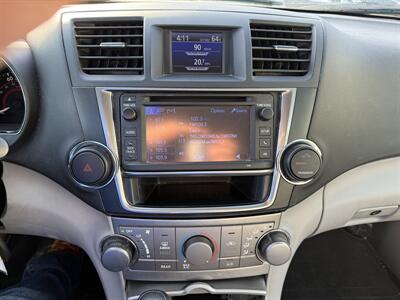 2013 Toyota Highlander 4WD V6 - Photo 16 - Roy, UT 84067