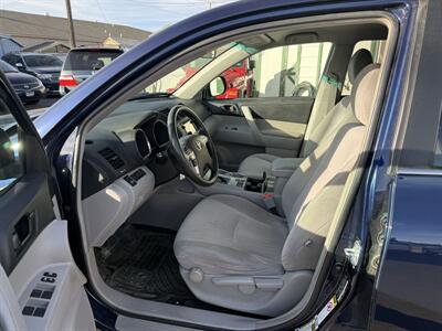 2013 Toyota Highlander 4WD V6 - Photo 13 - Roy, UT 84067