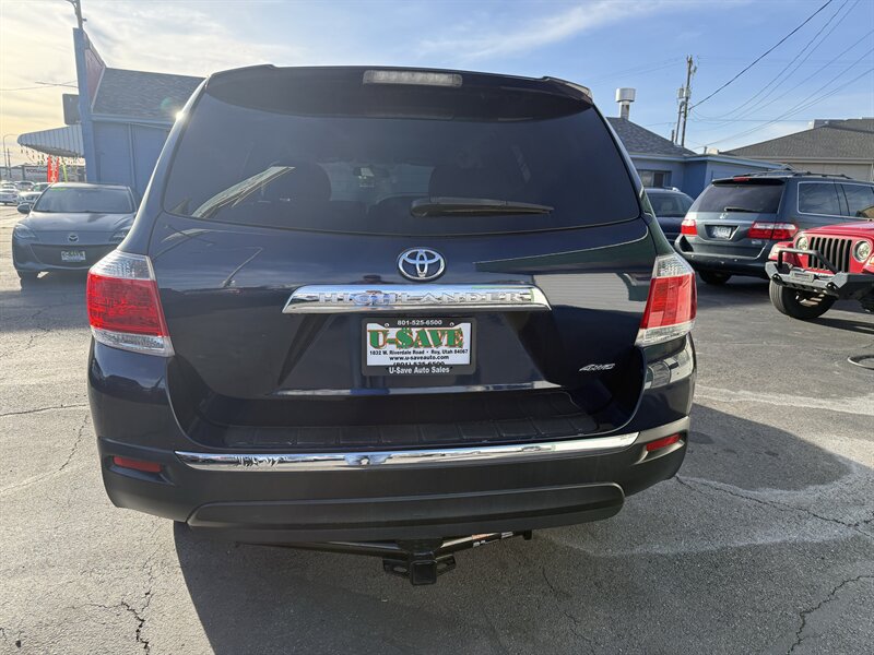 2013 Toyota Highlander 4WD V6 - Photo 6 - Roy, UT 84067