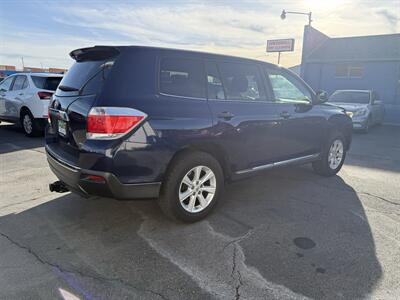 2013 Toyota Highlander 4WD V6 - Photo 7 - Roy, UT 84067