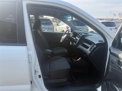2010 Kia Sportage LX   - Photo 8 - Roy, UT 84067