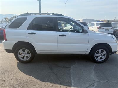 2010 Kia Sportage LX   - Photo 4 - Roy, UT 84067